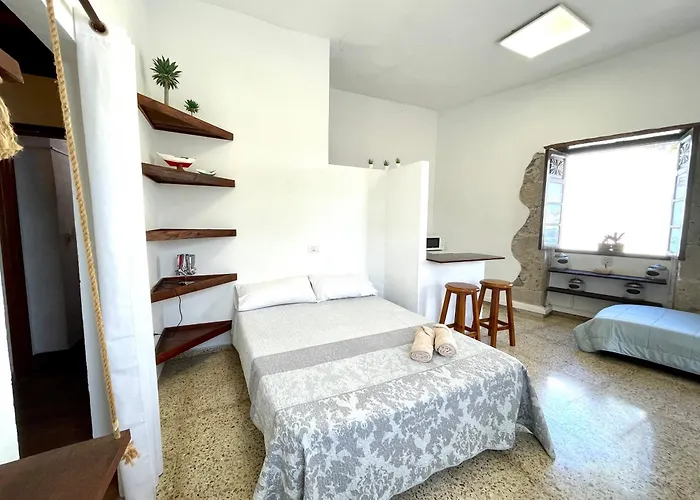 El Del Cubo 호스텔 San Juan de la Rambla