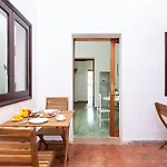 El Del Cubo Ostello *